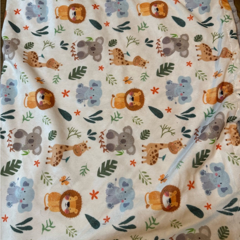 Toddler Baby Blanket with Gray and Multicolor Animal Print Soft And Warm - Picture 8 of 10